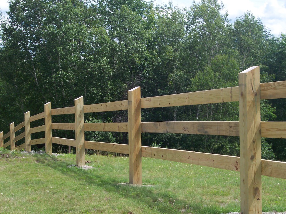 Ranch Rail Fences Installation in Huntersville, NC | Professional Fencing Contractor In Pineville Nc
